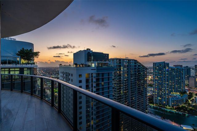 45 SW 9th St 4708, Miami, FL 33130