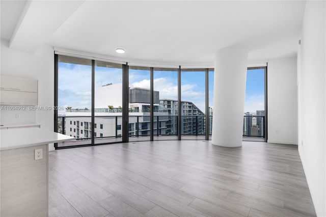 45 SW 9th St 4708, Miami, FL 33130