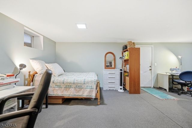 12 Pleasant View Dr, West Milford Twp., NJ 07480