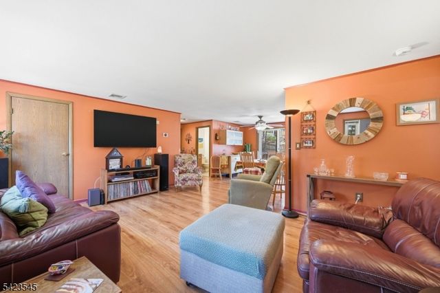 12 Pleasant View Dr, West Milford Twp., NJ 07480