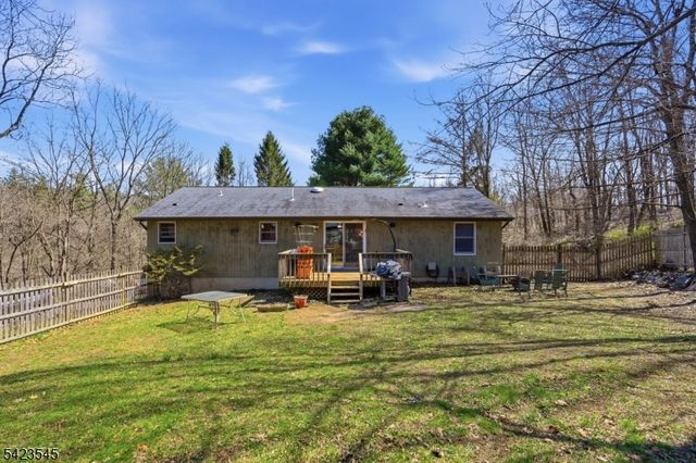 12 Pleasant View Dr, West Milford Twp., NJ 07480