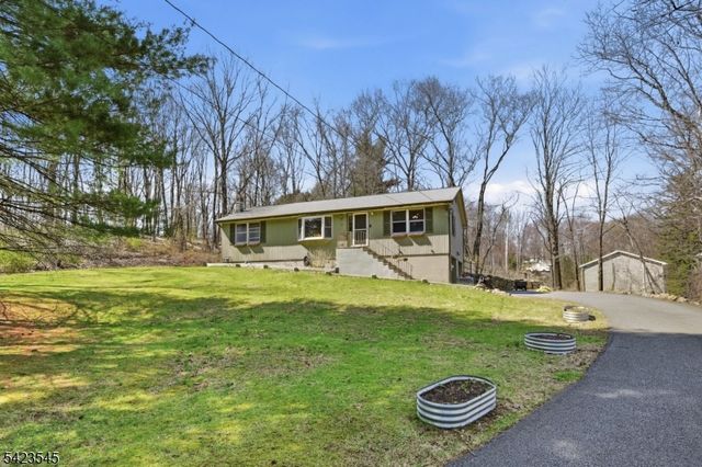 12 Pleasant View Dr, West Milford Twp., NJ 07480