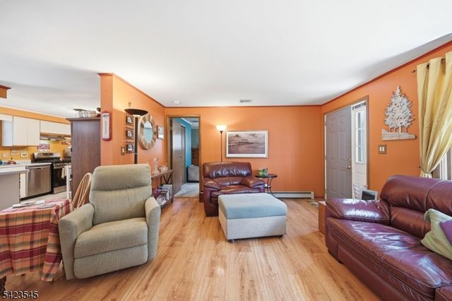 12 Pleasant View Dr, West Milford Twp., NJ 07480