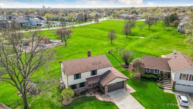 901 Garnet Circle, Schaumburg, IL 60193