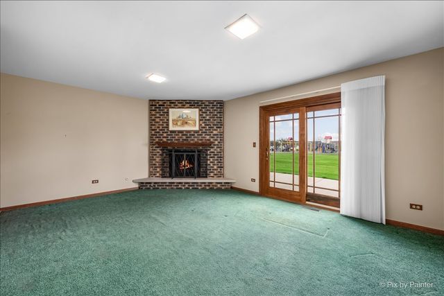 901 Garnet Circle, Schaumburg, IL 60193