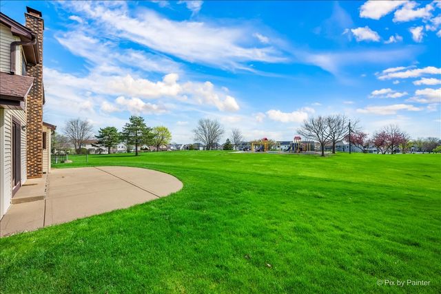 901 Garnet Circle, Schaumburg, IL 60193