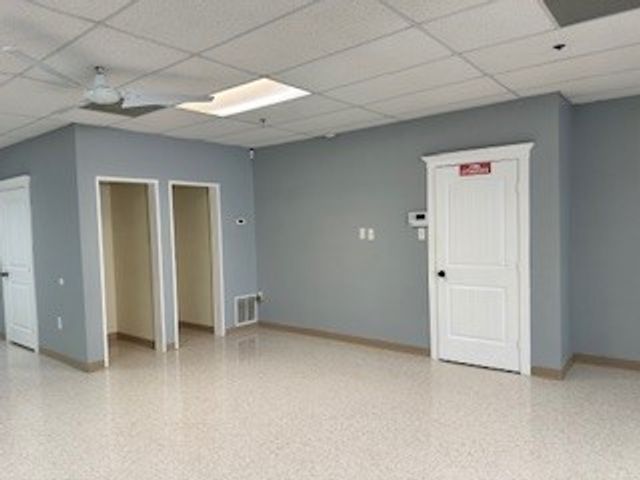 206 S State Highway 342 D, Red Oak, TX 75154