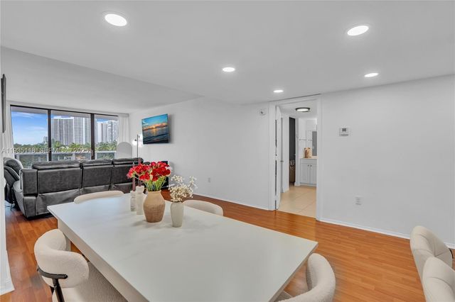 3675 N Country Club Dr 410, Aventura, FL 33180