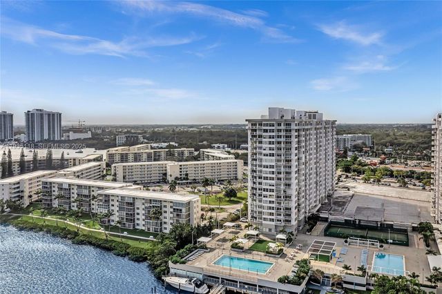 3675 N Country Club Dr 410, Aventura, FL 33180