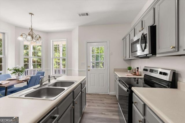 125 Kevins Drive, Hampton, GA 30228