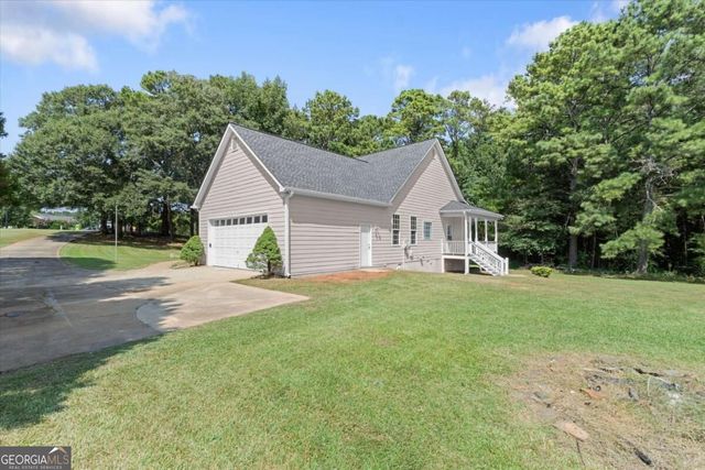 125 Kevins Drive, Hampton, GA 30228
