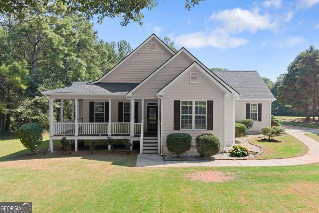 125 Kevins Drive, Hampton, GA 30228