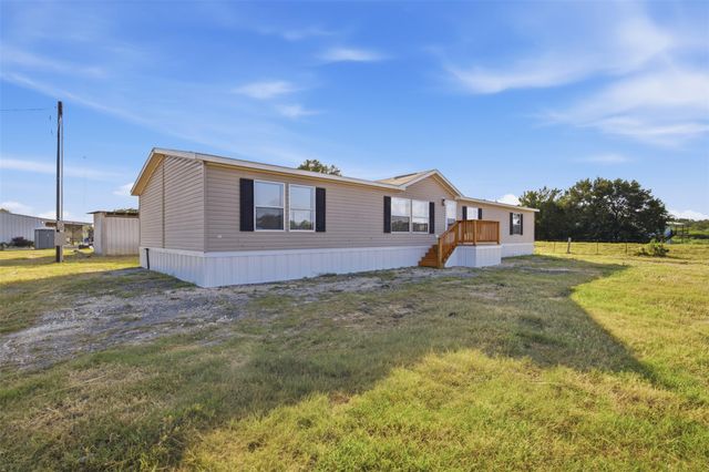 3299 Dale LN, Dale, TX 78616