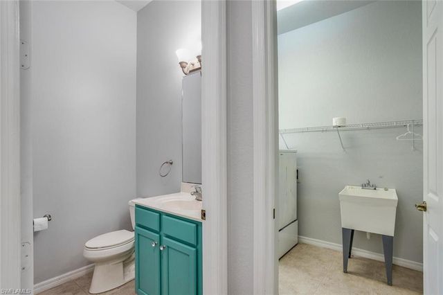 1880 Par DR, Naples, FL 34120