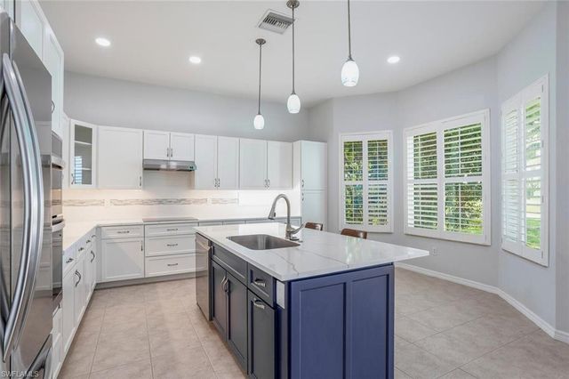 1880 Par DR, Naples, FL 34120