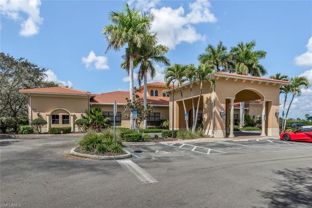 1880 Par DR, Naples, FL 34120