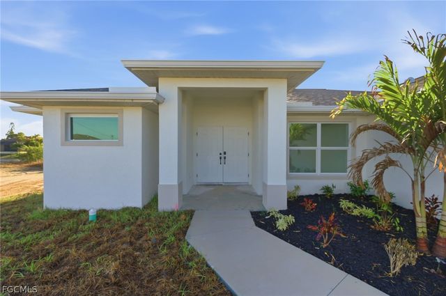 2105 NE 1st AVE, Cape Coral, FL 33909