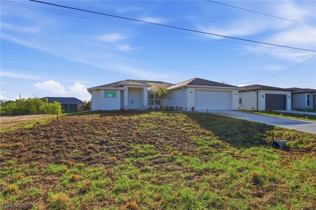 2105 NE 1st AVE, Cape Coral, FL 33909