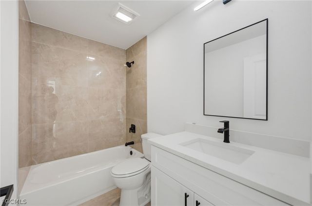 2105 NE 1st AVE, Cape Coral, FL 33909