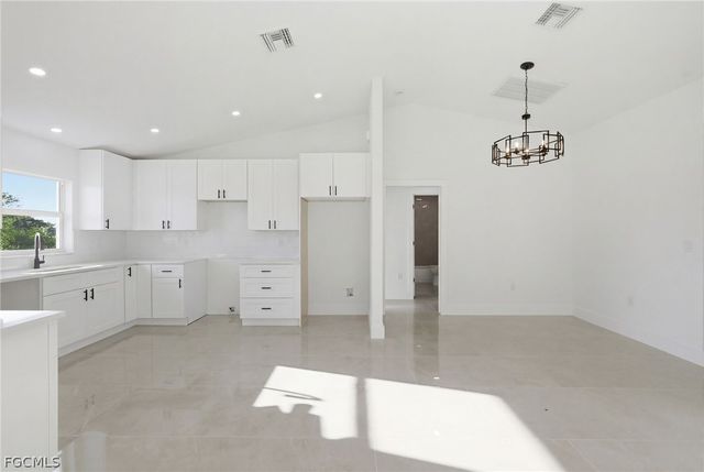 2105 NE 1st AVE, Cape Coral, FL 33909