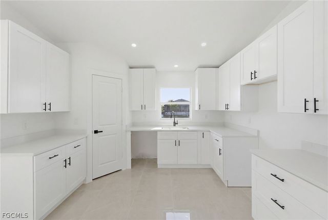 2105 NE 1st AVE, Cape Coral, FL 33909