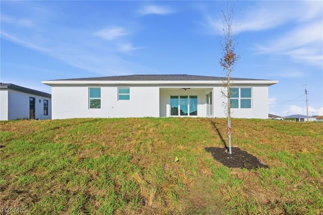 2105 NE 1st AVE, Cape Coral, FL 33909