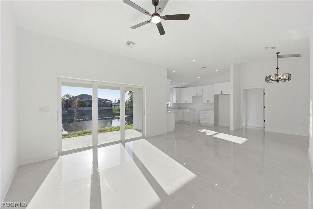 2105 NE 1st AVE, Cape Coral, FL 33909