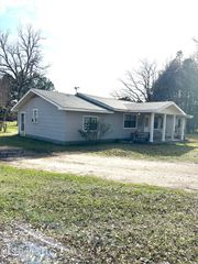 3575 Smith County Road 110, Magee, MS 39111