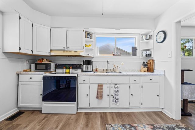 1338 Clarfield Avenue, Columbus, OH 43207