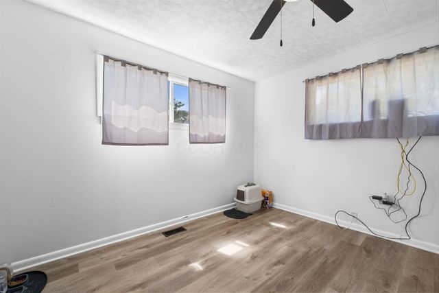 1338 Clarfield Avenue, Columbus, OH 43207