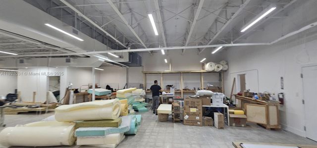 777 NE 125th St, North Miami, FL 33161