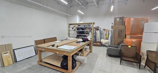 777 NE 125th St, North Miami, FL 33161