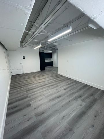 777 NE 125th St, North Miami, FL 33161