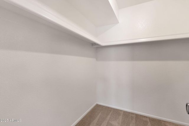 2530 E WAGONER Road, Phoenix, AZ 85032