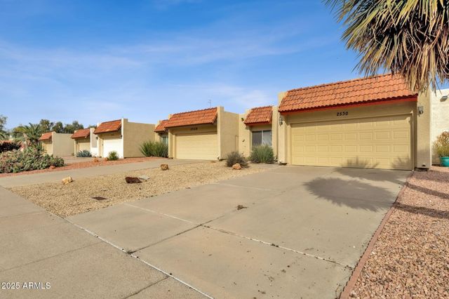 2530 E WAGONER Road, Phoenix, AZ 85032