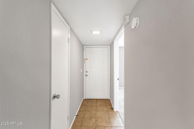 2530 E WAGONER Road, Phoenix, AZ 85032