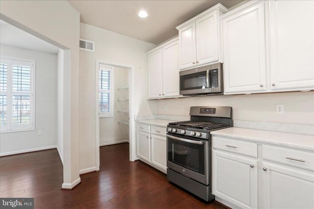 13212 JOHN MARTIN DR, Williamsport, MD 21795