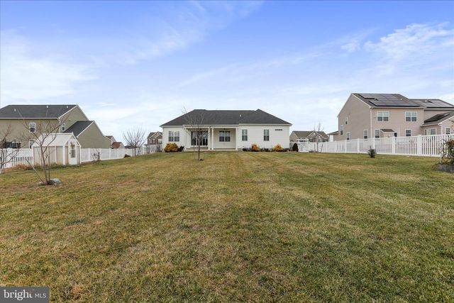 13212 JOHN MARTIN DR, Williamsport, MD 21795