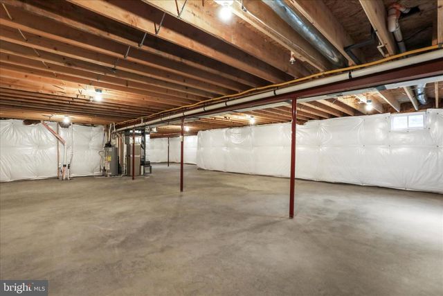 13212 JOHN MARTIN DR, Williamsport, MD 21795