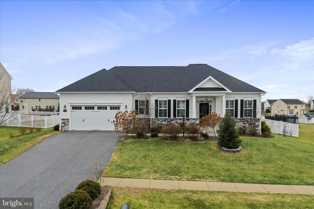 13212 JOHN MARTIN DR, Williamsport, MD 21795