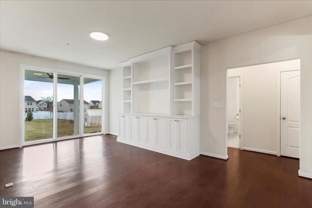 13212 JOHN MARTIN DR, Williamsport, MD 21795