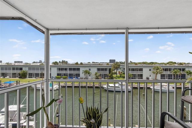 112 Doolen Ct 306, North Palm Beach, FL 33408