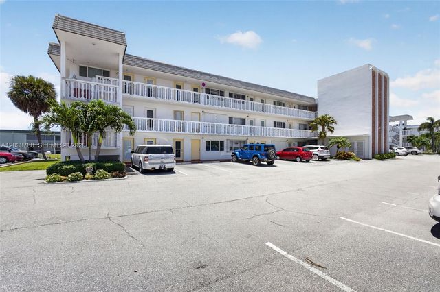 112 Doolen Ct 306, North Palm Beach, FL 33408