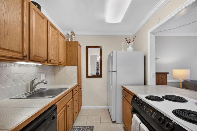 112 Doolen Ct 306, North Palm Beach, FL 33408