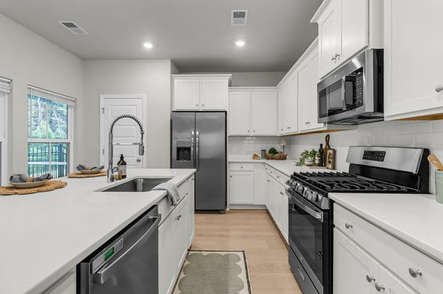 1040 Grace Field Avenue, Summerville, SC 29485