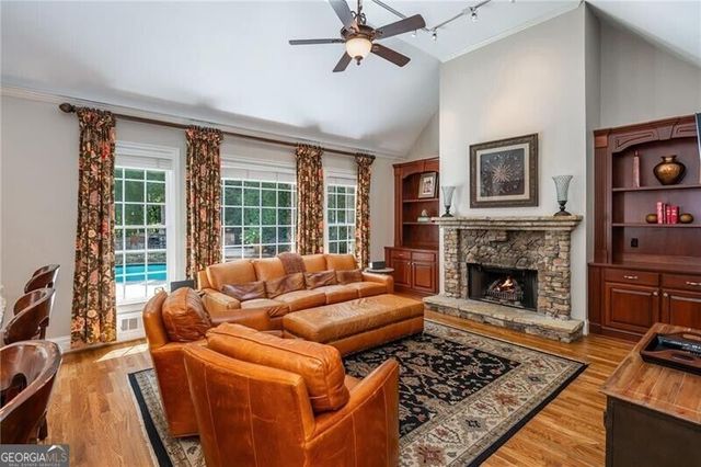 370 Majestic Cove, Milton, GA 30004