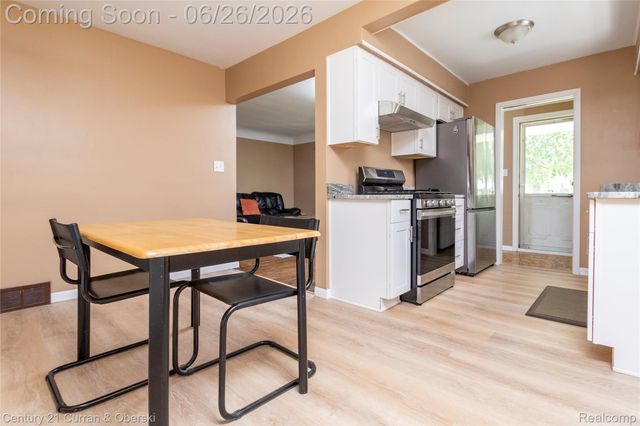 3220 Alice Street, Dearborn, MI 48124