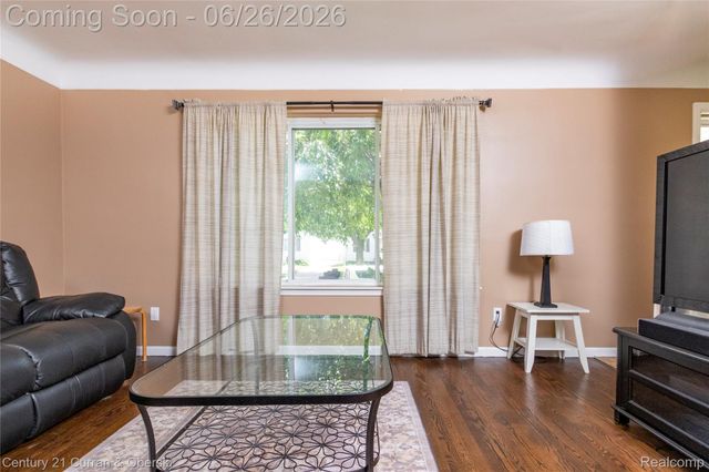 3220 Alice Street, Dearborn, MI 48124