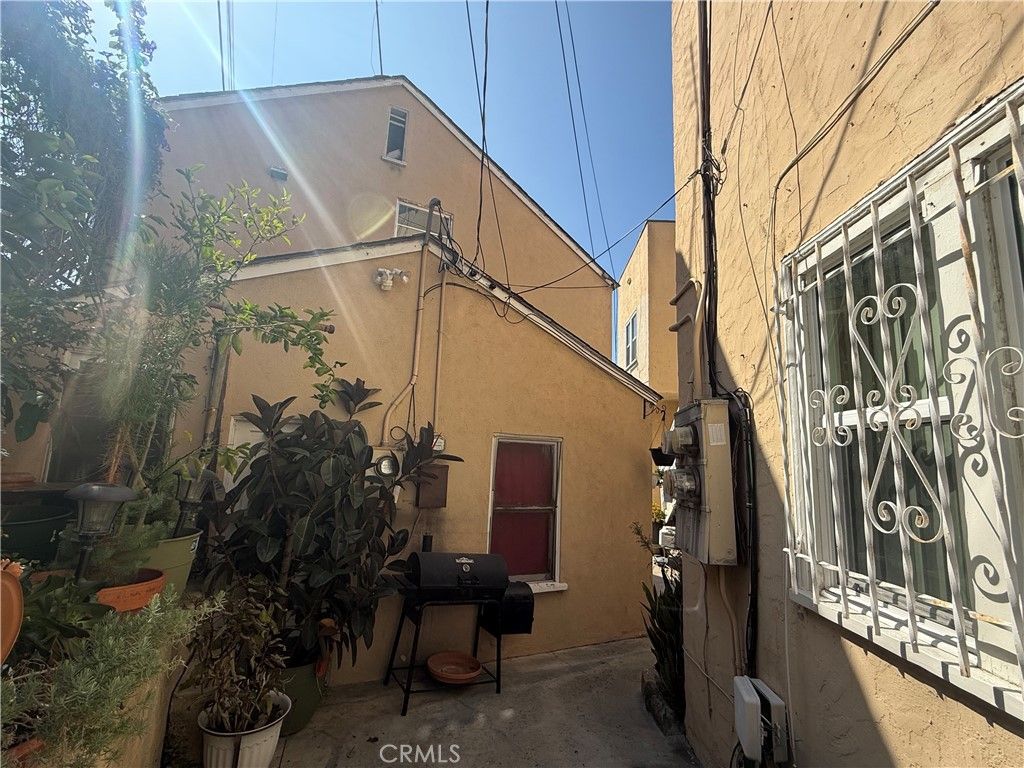 2116 S Palm Grove Avenue, Los Angeles, CA 90016 — photo 4