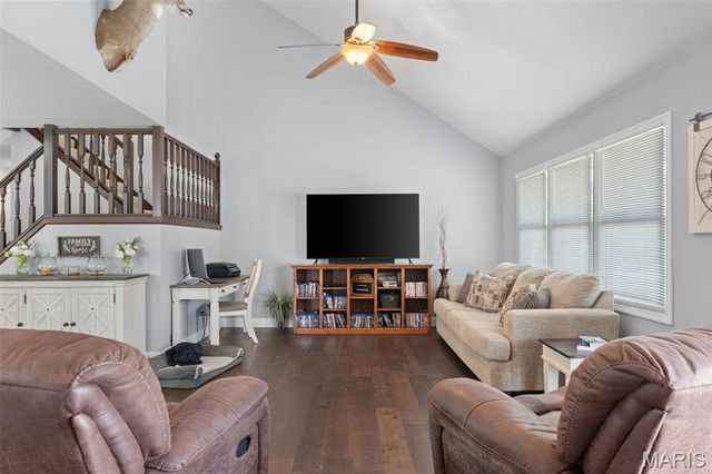 22191 Meremonte Road, Warrenton, MO 63383
